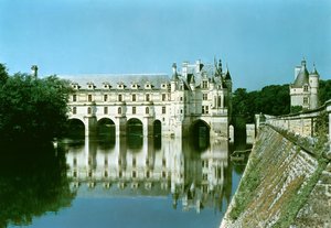 Vista exterior del Donjon, el Chateau de Bohier y la Grande Galerie desde el este de French School
