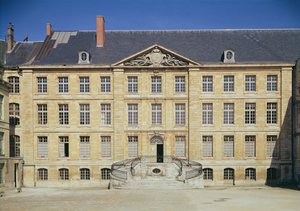 Vista exterior del Museo Saint-Remi de French School