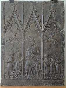 Estela funeraria de la familia Sacquespee, del cementerio de San Nicasio en Arras, 1376 de French School