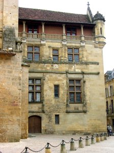 Casa del Tribunal de French School