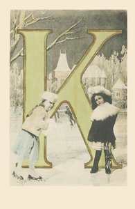 Dos niñas, deslizándose y patinando sobre hielo en invierno de French School