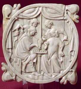 Estuche de espejo que representa un juego de ajedrez, c.1300 de French School