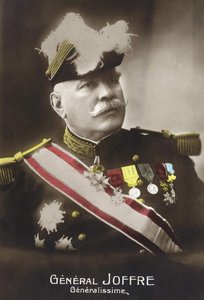 Retrato del General Joseph Joffre (1852-1931). de French School