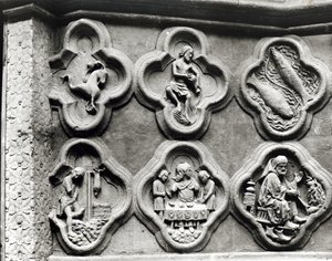 Cuatrofoilos con los Signos del Zodiaco y los Trabajos del Año, de la Catedral de Notre-Dame en Amiens (molde de yeso) de French School