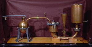 Reconstrucción de una máquina de presión de vapor inventada por Denis Papin (1647-1712) (cobre)
