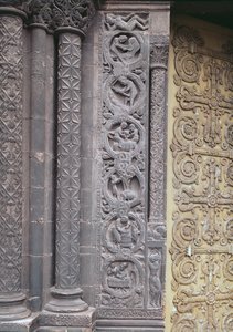 Relieve de la fachada oeste que representa los trabajos del mes, 1122-40 de French School