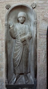 Relieve de un Apóstol, el deambulatorio de French School