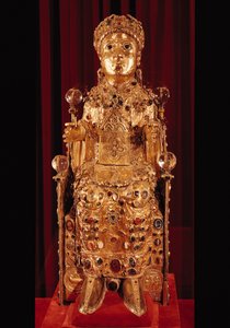 Estatua relicario de Santa Fe, c.980 (oro, plata, madera, piedras preciosas y semipreciosas)