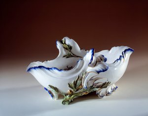 Salsera en estilo rococó llamada Duplessis
