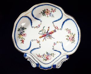 Plato de Sèvres decorado con arco y flechas, 1762