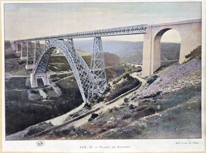 El Viaducto de Garabit, construido 1882-84, impreso por Gillot (fotografía coloreada) de French School