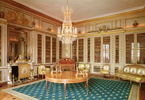 La biblioteca de Luis XVI (1754-93) decorada en 1781 por Rousseau bajo la dirección de Gabriel de French School