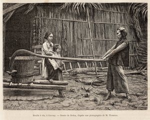 El molino de arroz, frente a la casa de un agricultor en Gocong, grabado según un dibujo de Robin ilustrando el viaje a Cochinchina, por el Doctor Morice, en 1872, publicado en “Le tour du monde” 1875, editado por Edouard Charton, edición Hachette, París. 