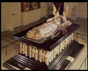 La tumba de Felipe el Atrevido, Duque de Borgoña (1342-1404), por Jean de Marville (m.1389), Claus Sluter (m.1406) y Claus de Werve (c.1380-1439), encargada para el monasterio de Champmol, 1385-1410 de French School