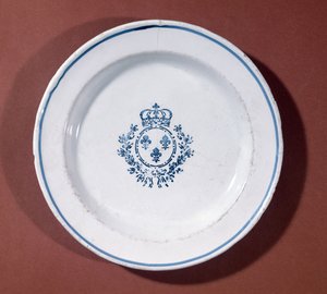 Plato de cocina de Versalles, manufactura de Saint-Cloud de French School