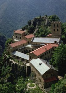 Vista de la Abadía de San Martín du Canigou