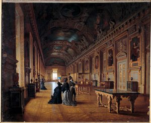 Vista de la Galería de Apolo en el Museo del Louvre. Visitantes admiran las pinturas. Escuela Francesa. Alrededor de 1880 de French School