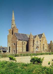 Vista de la iglesia de French School