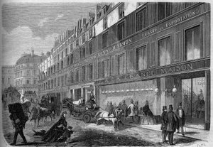 Vista de la fachada de “La Grande Maison”, fábrica de ropa. París de French School