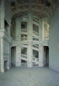 Vista de la escalera principal, 1519-46 de French School