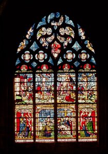 Vidriera que representa la Pasión de Cristo de French School