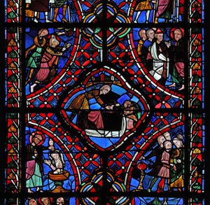 Ventana que representa la tercera sección de la ventana de Santiago, w5: no todas las escenas han sido identificadas, pero se puede ver un bautismo y posiblemente el martirio del santo de French School