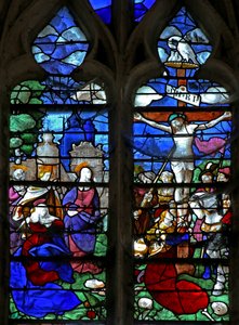 Ventana que representa la crucifixión con las 3 Marías de French School
