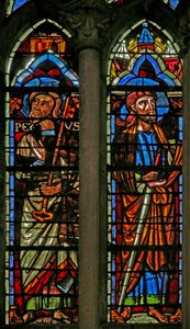 Ventana w106 que representa a San Pedro y San Pablo (C19) de French School