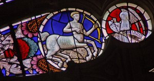 Ventana w114 con el signo zodiacal de Sagitario de French School