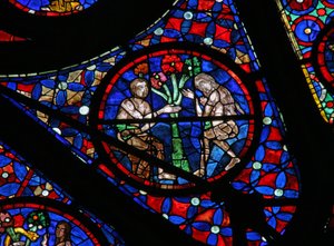 Ventana w115 que representa a Adán y Eva seducidos por el conocimiento del árbol del bien y del mal de French School