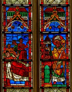 Ventana w13 que representa una escena de una leyenda de San Nicolás: Tres niñas son salvadas de la prostitución por la generosidad del santo de French School