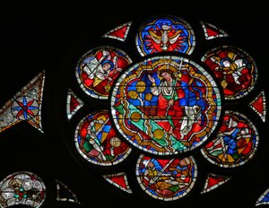 Ventana w13 que representa la Resurrección de French School