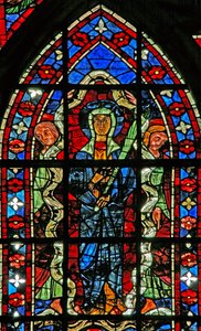 Ventana w201 que representa la Asunción de la Virgen María