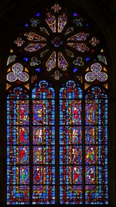Ventana w30 que representa paneles reajustados de la Creación, con Adán y Eva y Caín y Abel: paneles reajustados de French School