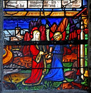 Ventana w5 que representa a María Magdalena; se exilia y es guiada por un ángel