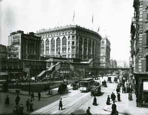 Herald Square, Saks y Macy
