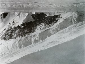Pendiente del Glaciar de Advertencia, c1911, 1913 de G. Murray Levick