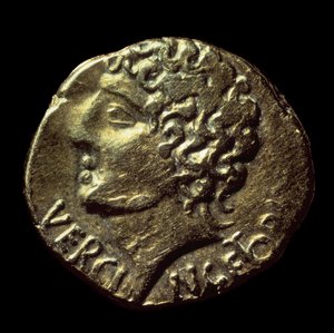 Estatera de oro gala (Arvernos) con la efigie de Vercingétorix (72-46 a.C.) emitida en 52 a.C. París, B.N. de Gaulish Gaulish