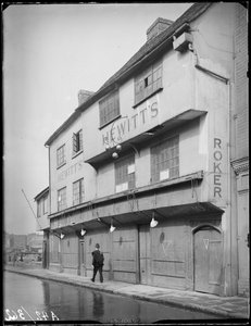 8-10 Much Park Street, Coventry, 1941 de George Bernard Mason