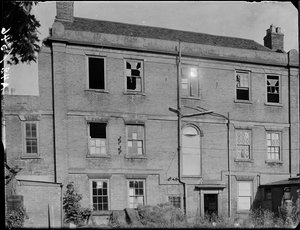 Casa Kirby, Little Park Street, Coventry, 1941 de George Bernard Mason
