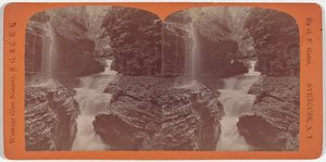 Paisaje de Watkins Glen, Rainbow Falls y Triple Cascades
