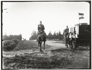Jinetes amarillos a caballo cerca de Arnhem de George Hendrik Breitner