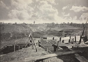Obras rebeldes frente a Atlanta, Georgia, No. 5, 1865-1866 de George N. Barnard