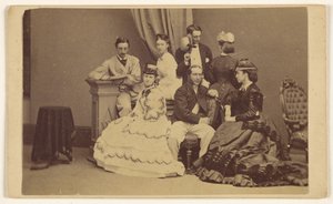 [Retrato de un grupo no identificado: cuatro mujeres y tres hombres]. de George P. Critcherson