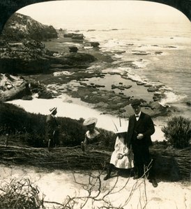 Marea baja en la playa trasera, Sorrento, Victoria, Australia, c1909 de George Rose