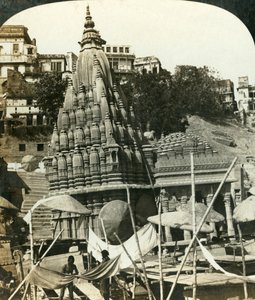 Templos en las orillas del Ganges, Benarés, India, c. 1909 de George Rose