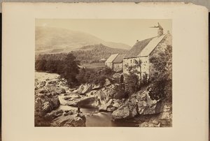 Un molino de agua en las Highlands de George Washington Wilson