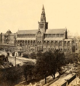 Catedral de Glasgow - Desde el sureste, mediados-finales del siglo XIX, c1912 de George Washington Wilson