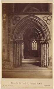 Catedral de Lincoln, nave lateral sur de George Washington Wilson
