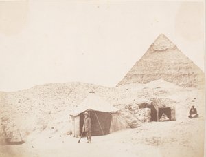 El Fotógrafo ante su Tienda en el Sitio de la Pirámide de Khafre Chephren, 1851 de George Wilson Bridges